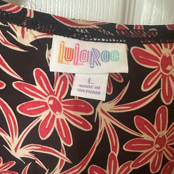 NWT LULAROE Joy Duster Vest In Black and Red Floral - Size Large - Picture 5 of 7